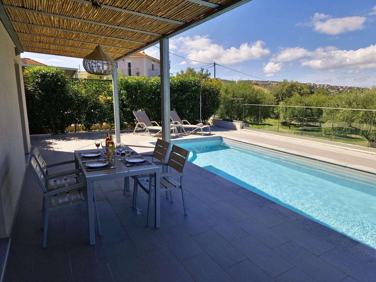 Onar - Luxury Villas Argostoli  Exteriör bild
